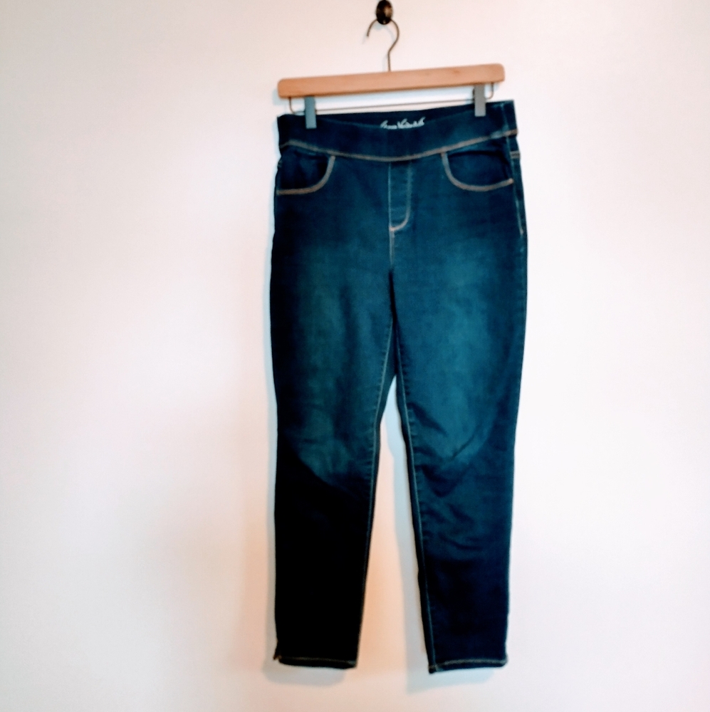 Gloria Vanderbilt all around spinning effect Jeff's with real pockets size 6